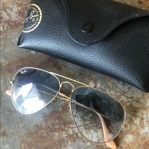 Women’s Ray-Ban Aviator Sunglasses